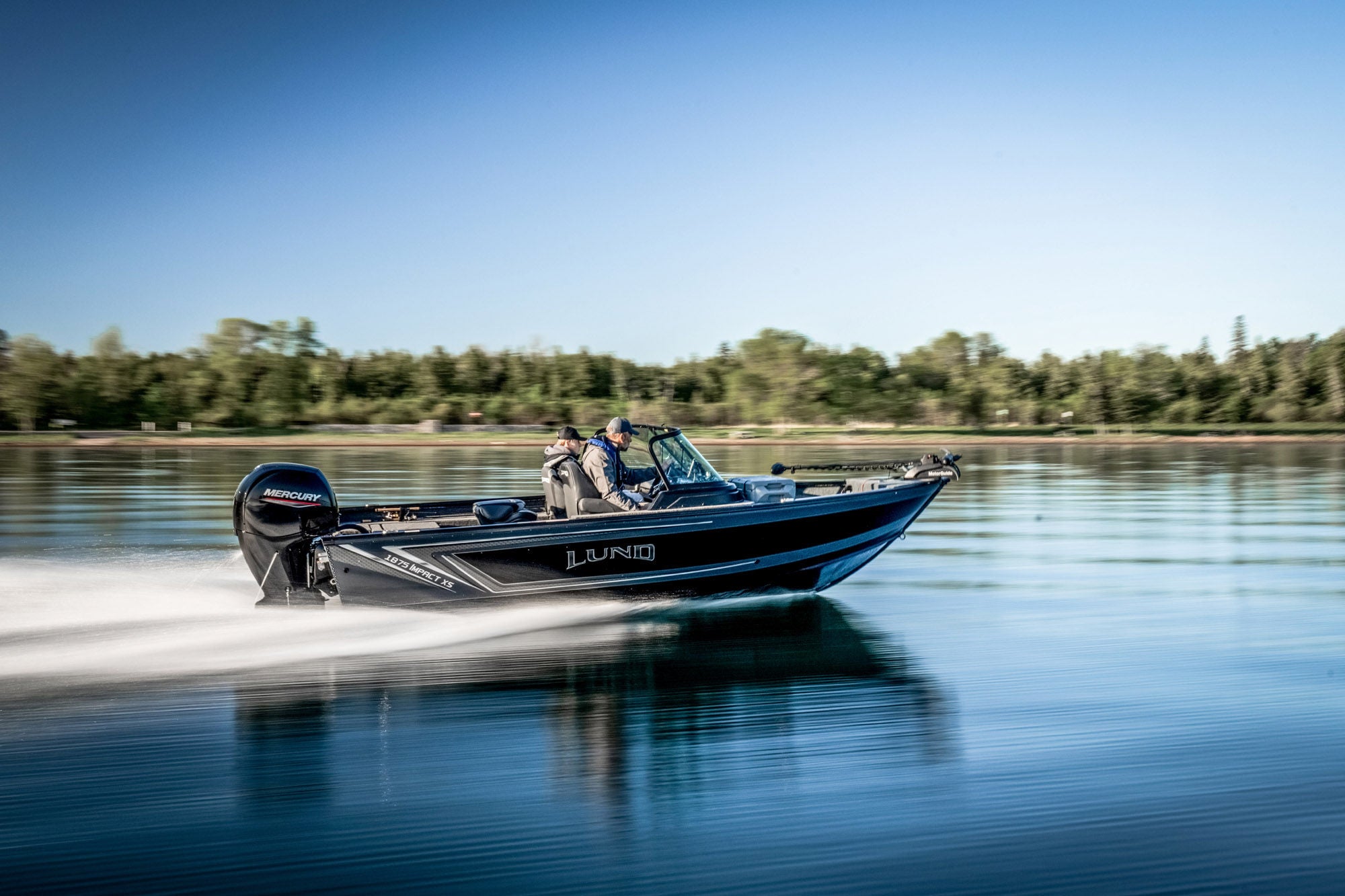 Lund Boat's Impact XS