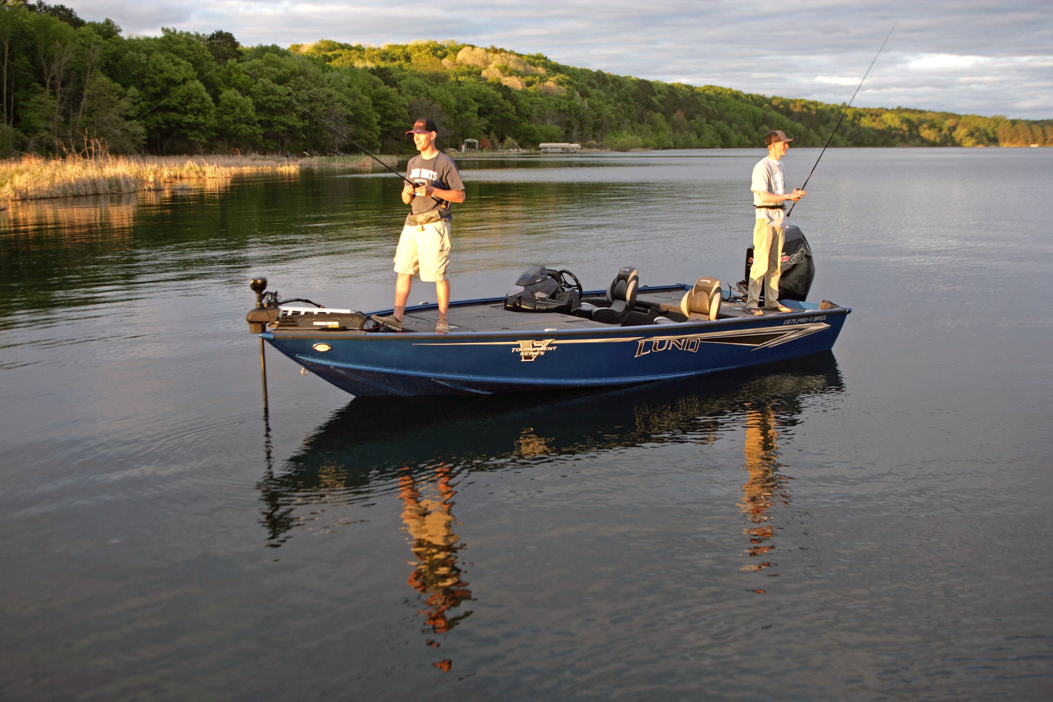 Union At las ブラック　Sサイズ 1875 Pro V Bass XS - Bass & Musky Fishing Boat
