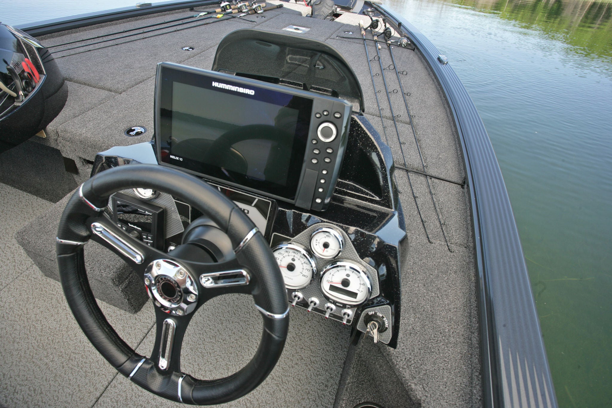 Lund Boat's 1875 Pro-V Musky