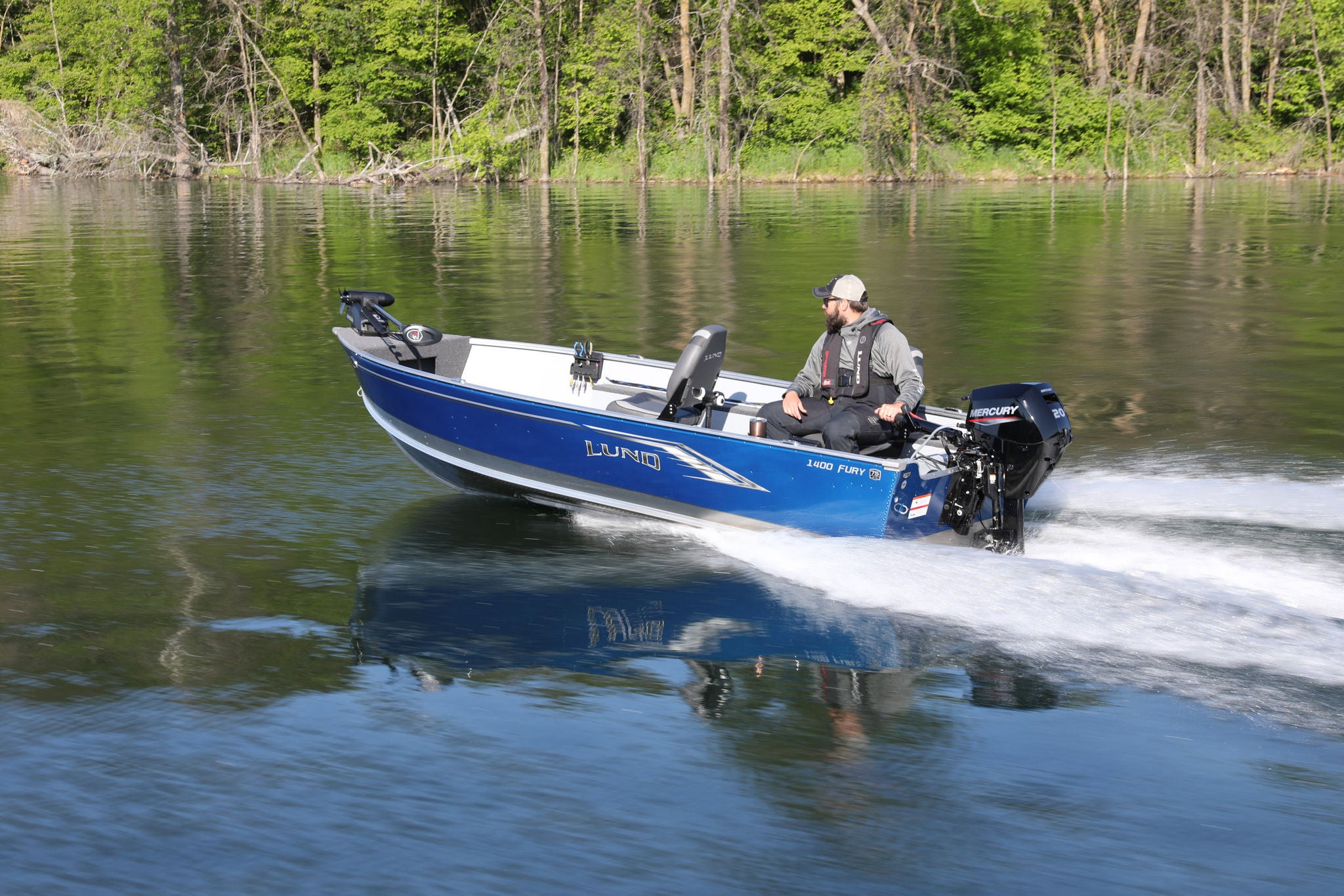 Lund Boat's 1400 Fury
