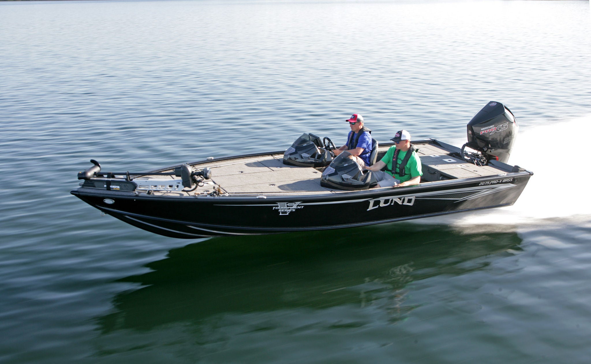 Lund Boat's 2075 Pro-V Bass