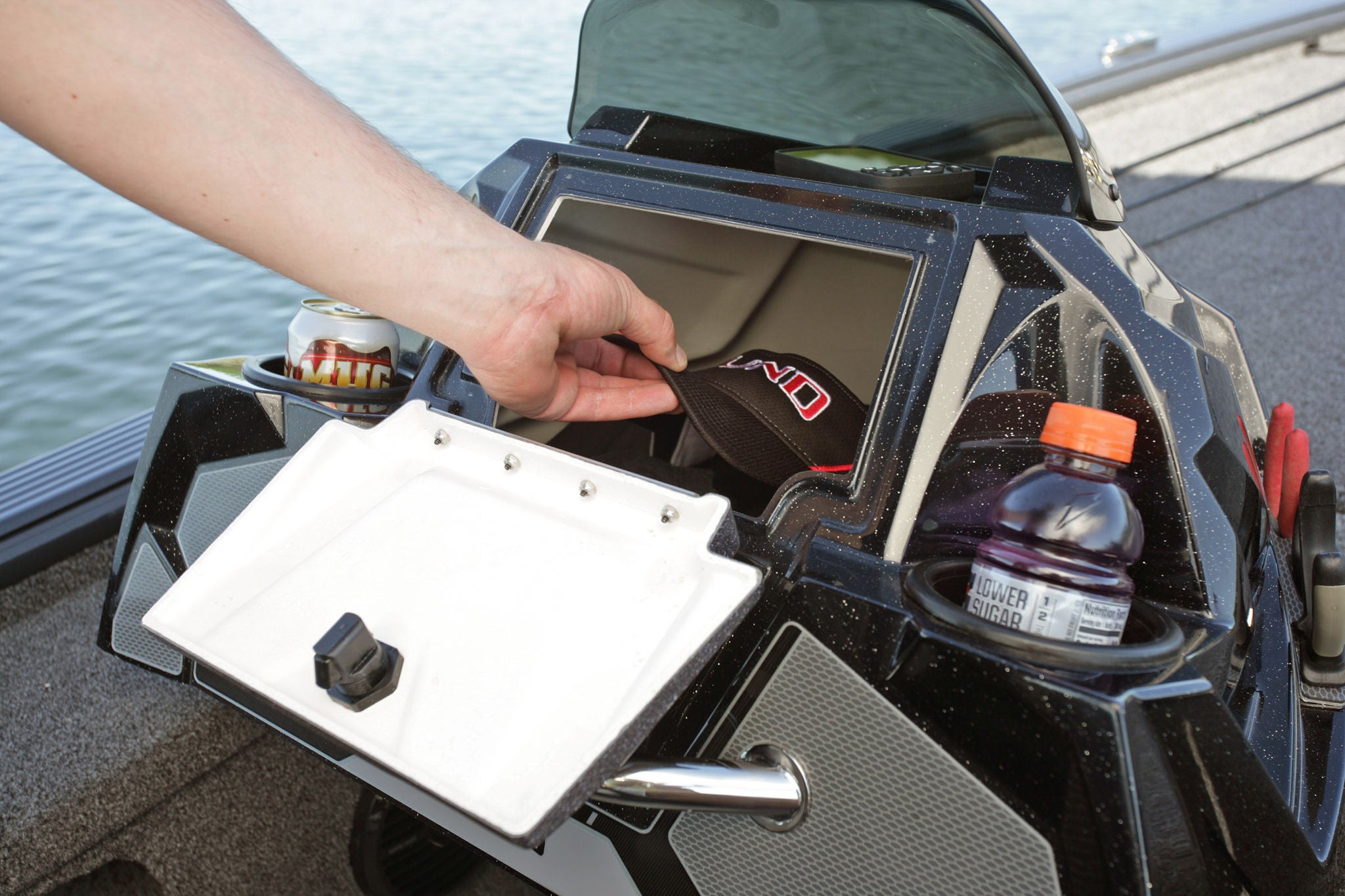Lund Boat's Pro-V Musky