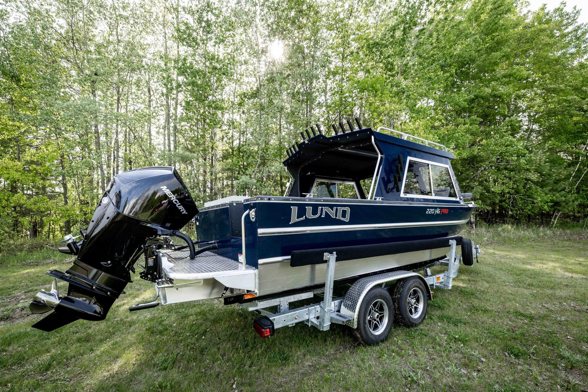 Lund hg pro 220 trailer
