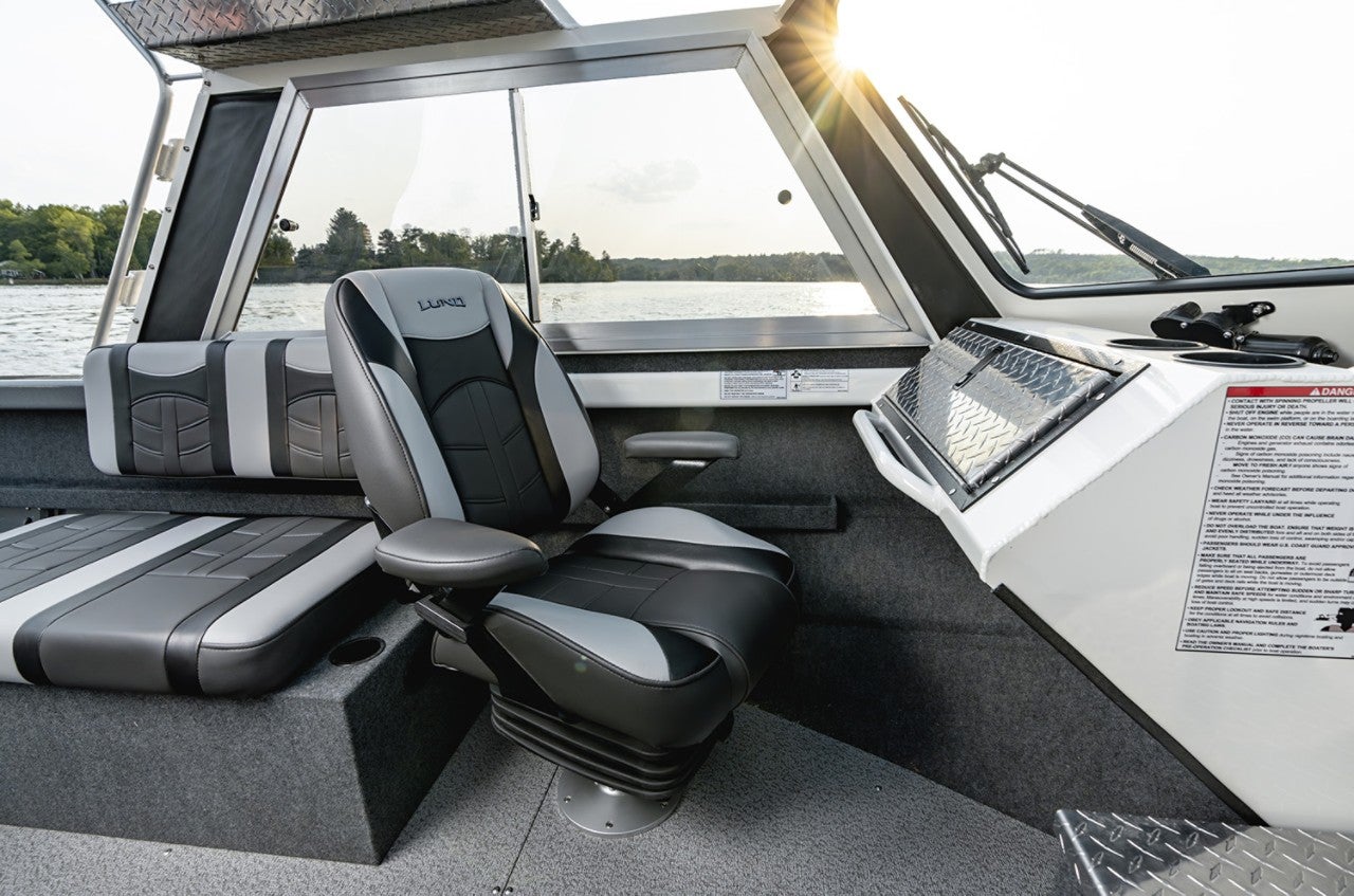The passenger seat of a HG 210 Lund Boat