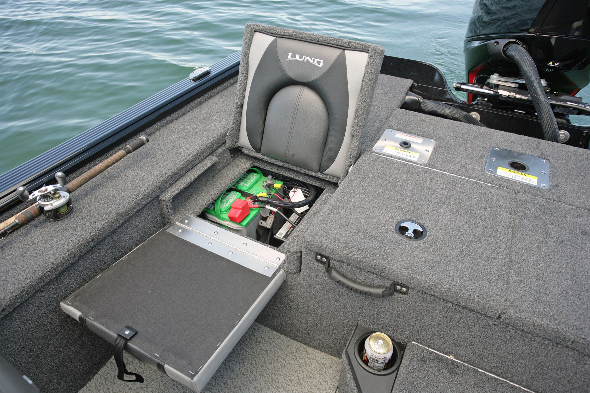 Lund Boat's 1875 Pro-V Musky
