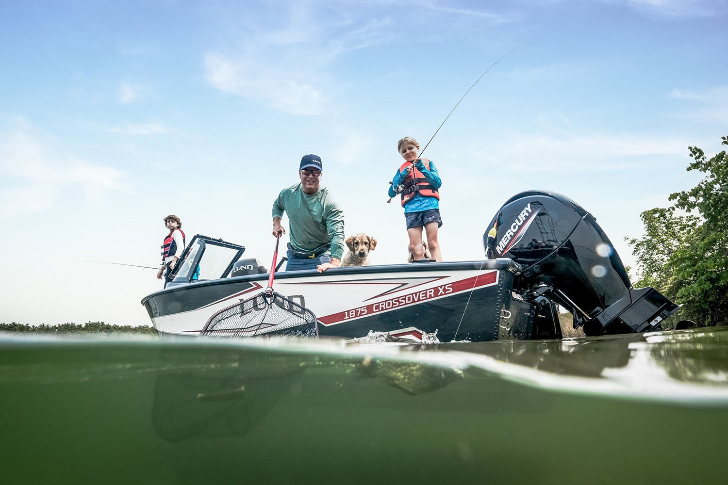 Lund Boat's Crossover XS