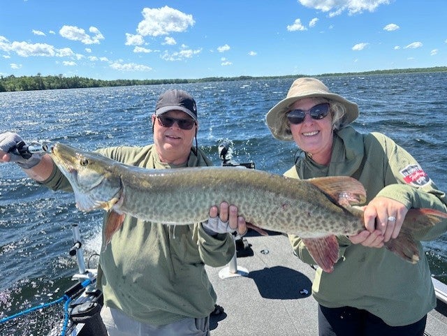 Lund ultimate-fish-camp/2025 Brand-Assets
