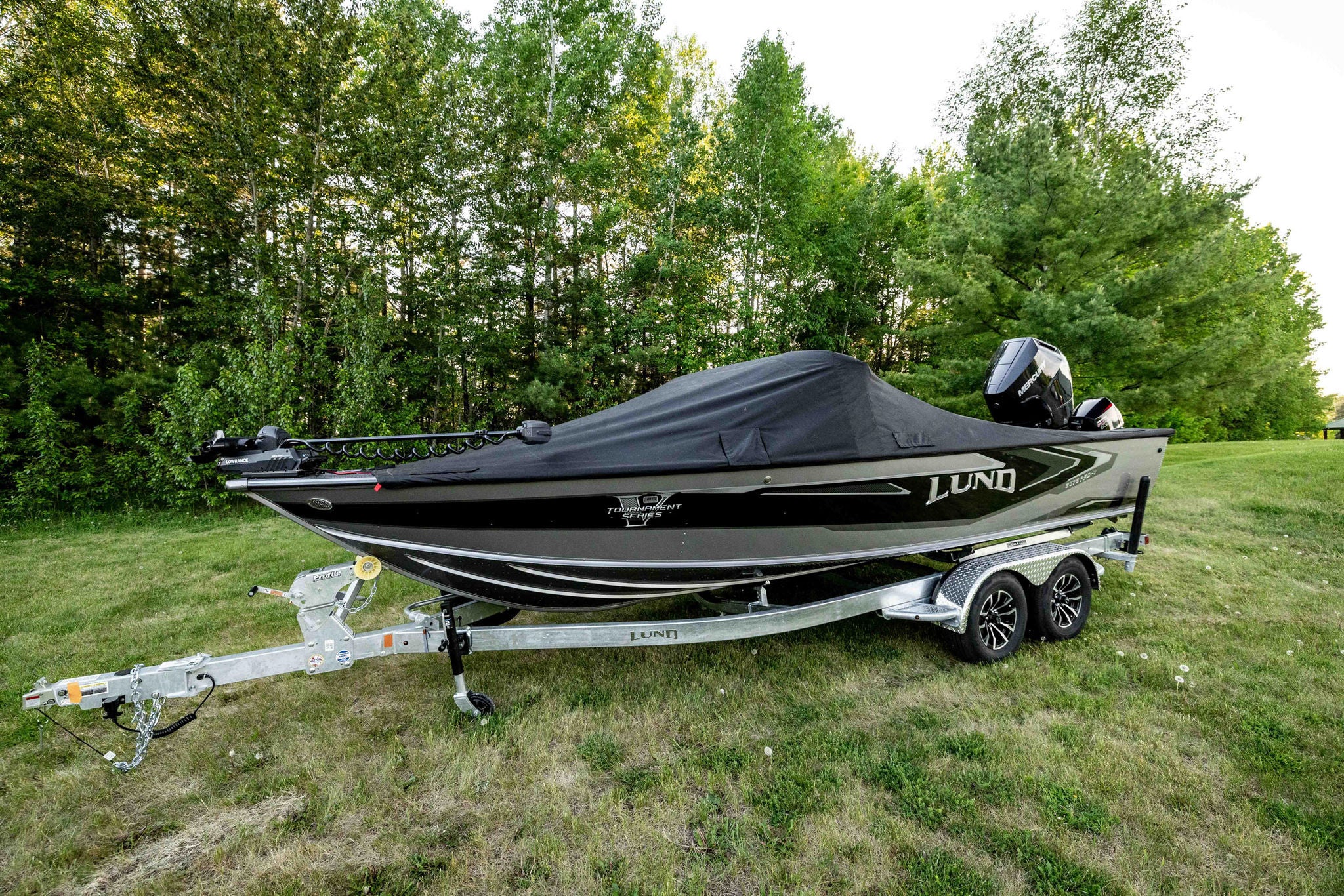 Lund pro v 2175 travel cover