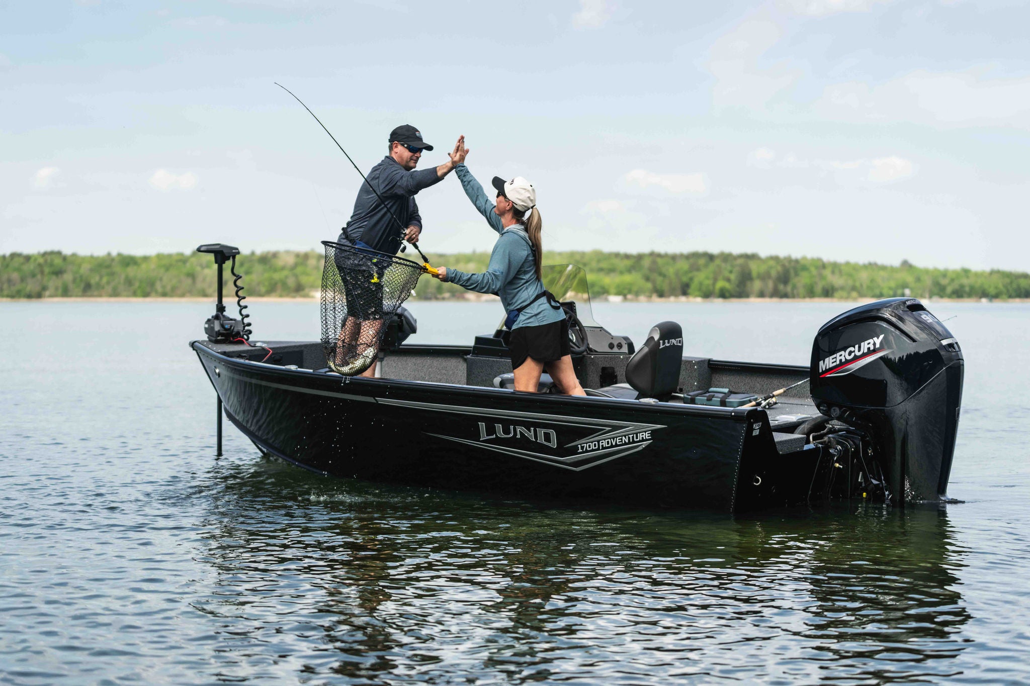 Lund adventure 1700 ss fishing celebration
