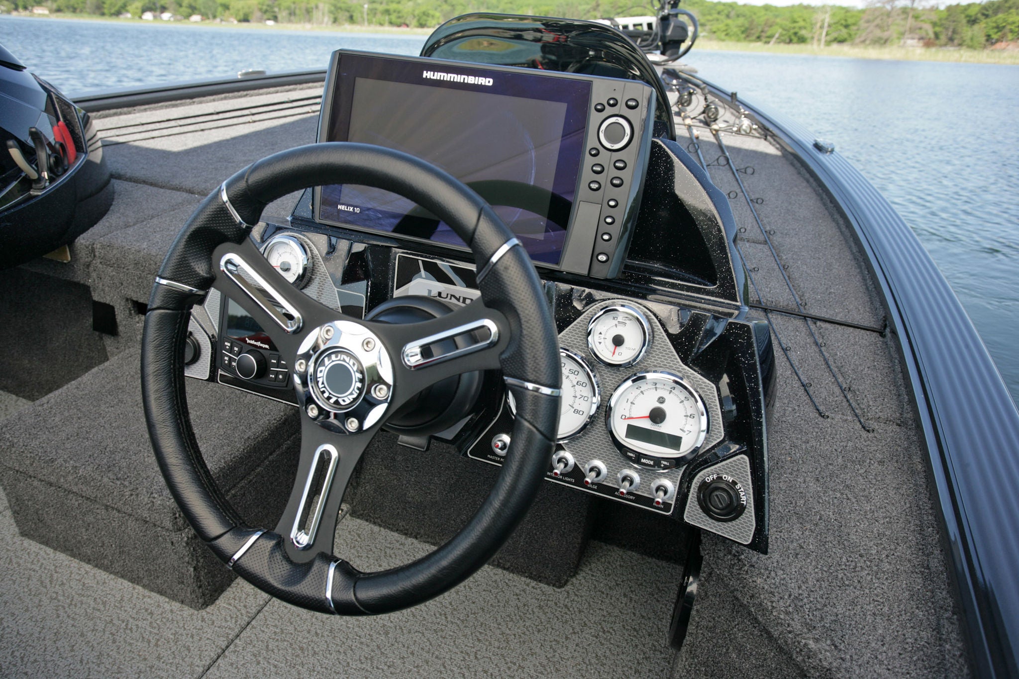 Lund Boat's Pro-V Bass