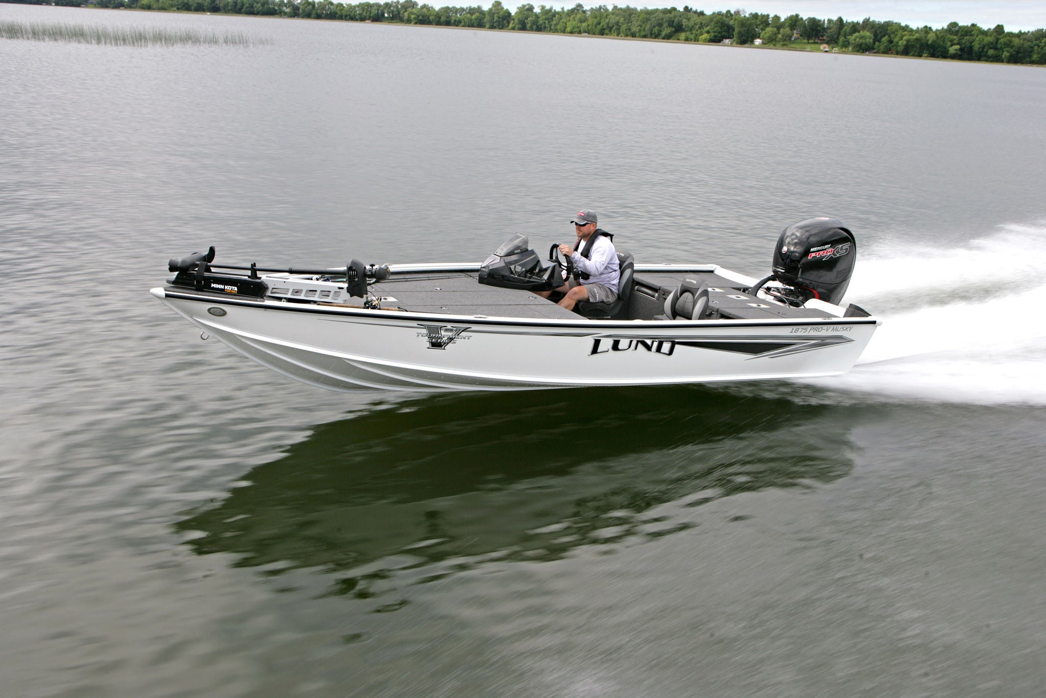 Lund Boat's 1875 Pro-V Musky