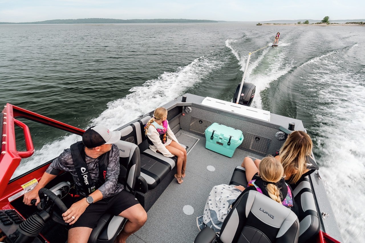 Water sports on a HG 185 Lund Boat