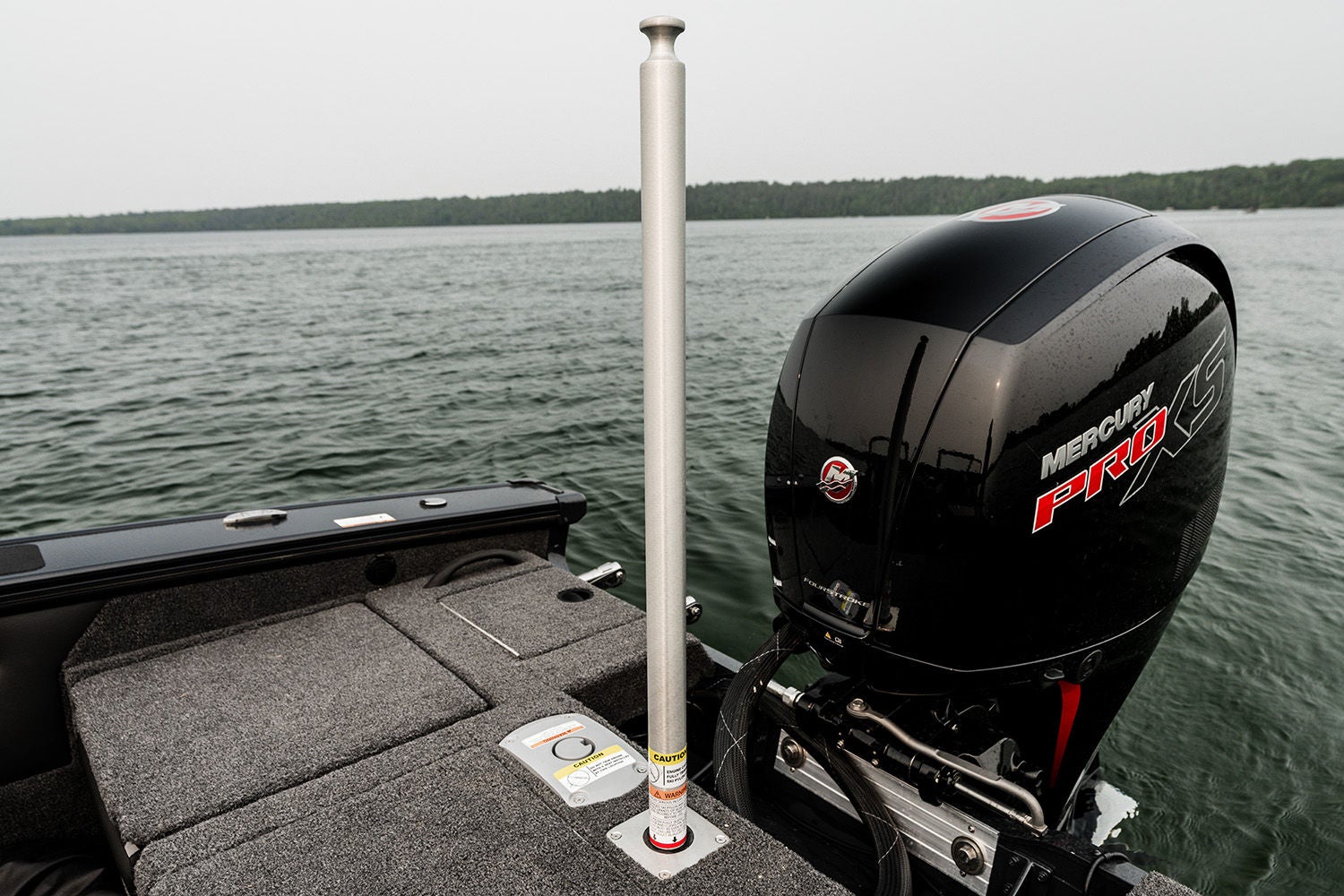 Lund Boat's Crossover XS