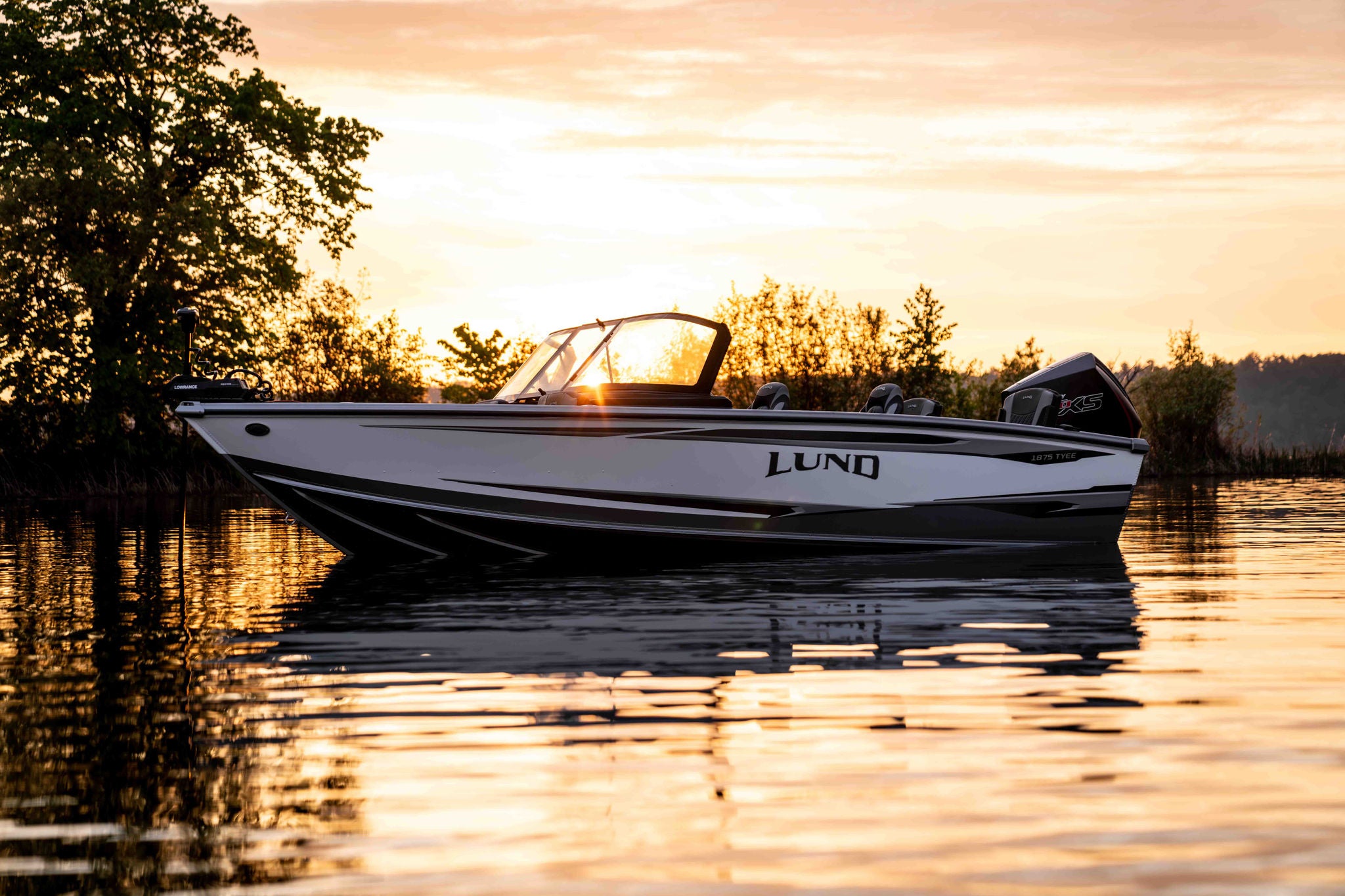 Lund 1875 Tyee at sunset