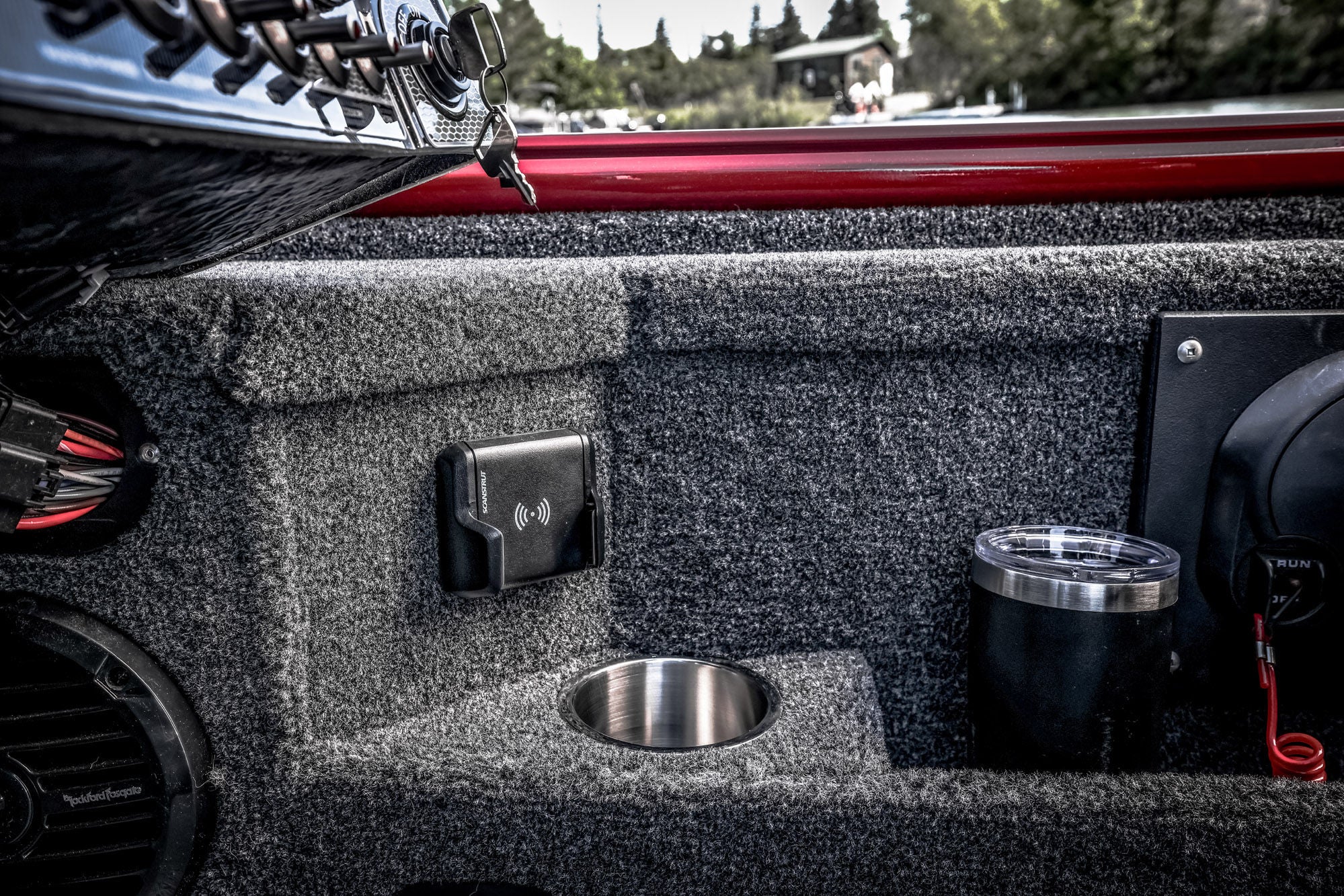 Lund Boat's 2075 Pro-V Bass