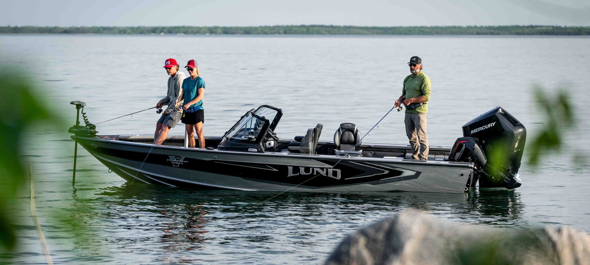 Lund pro v 2175 fishing