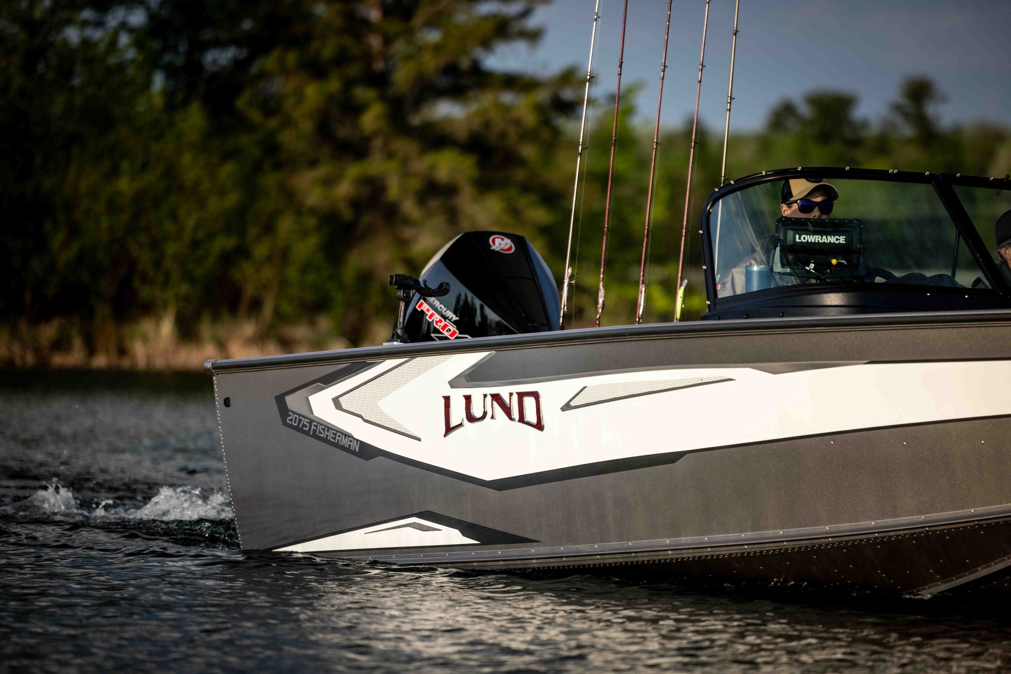 Lund fisherman 2075 graphics