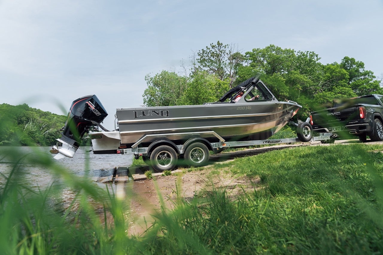 Launching a HG 200 Lund Boat