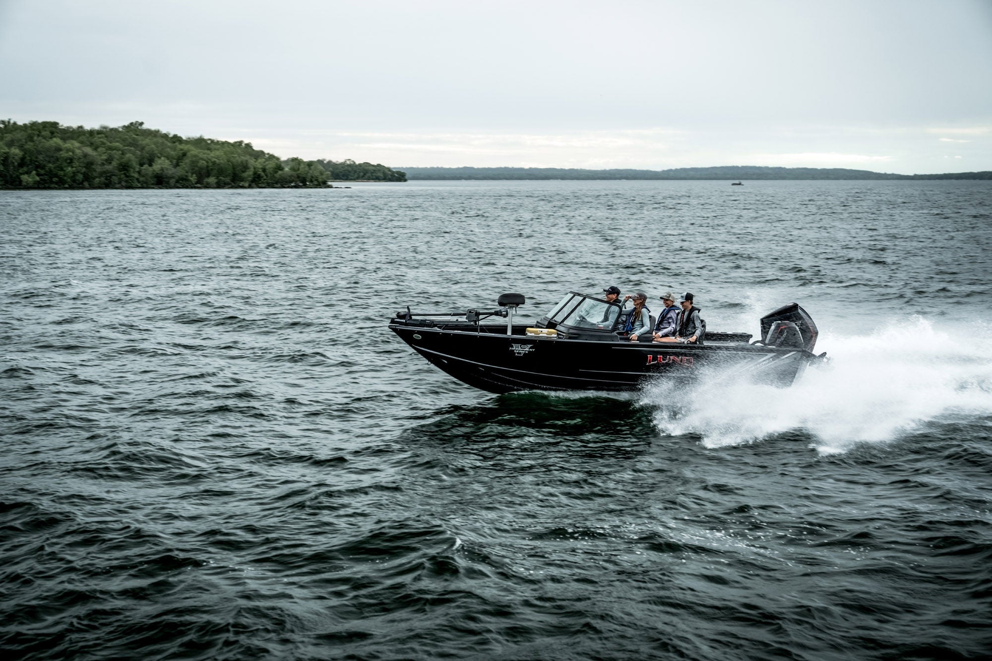 Lund Boat's 2075 Pro-V