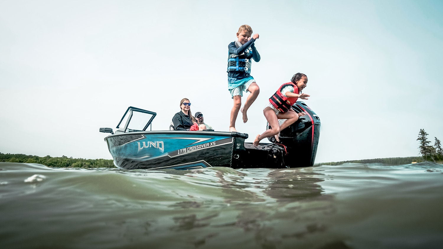 Lund Boat's Crossover XS
