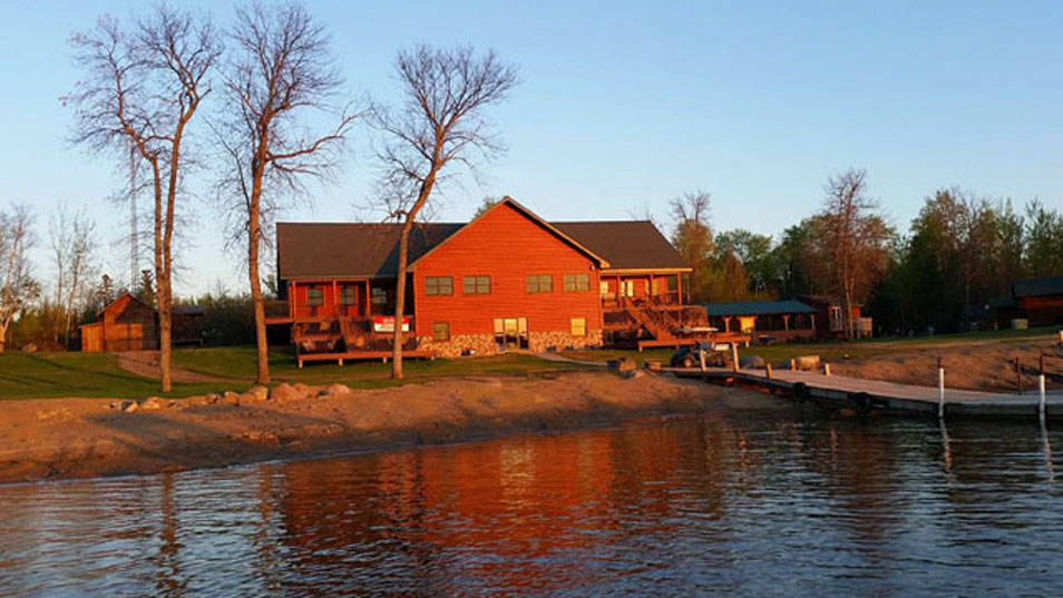 ln-lund-life-boat-fish-blog-camps-and-resorts-sunset-lodge03