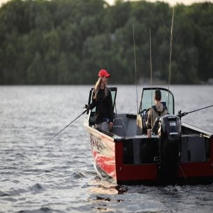 1875%20Fisherman%20Fishing