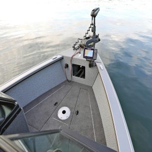 Fisherman%20Bow%20Deck%20Storage%20Compartments%20Closed%20(Shown%20with%20Vinyl%20Main%20Option)
