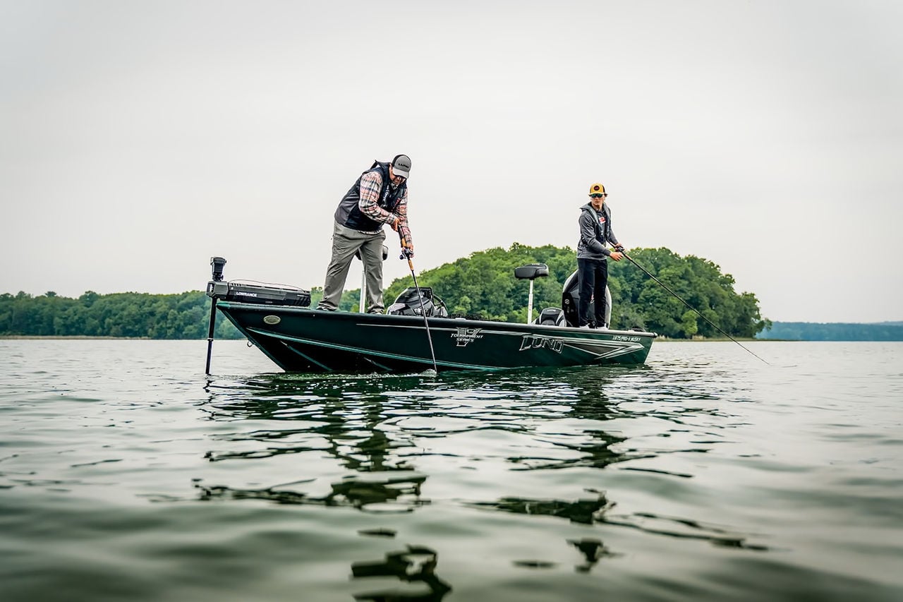 Lund® Pro V Musky 1875 - 18 Foot Premium Aluminum Muskie Boat